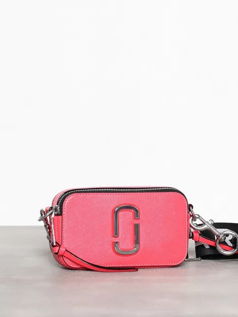 Marc Jacobs Snapshot Fluoro Bag In Bright Pink Leather With