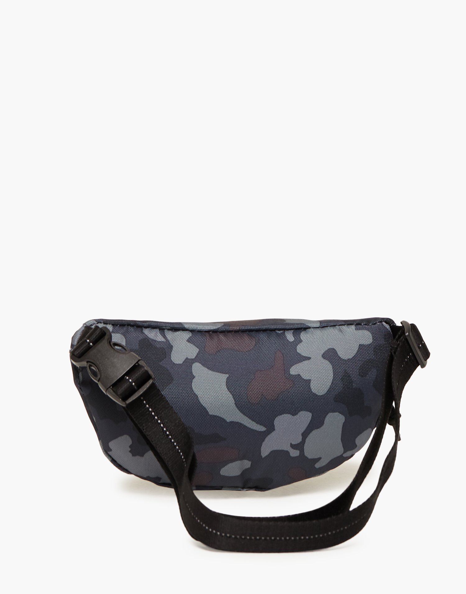 converse camo bag