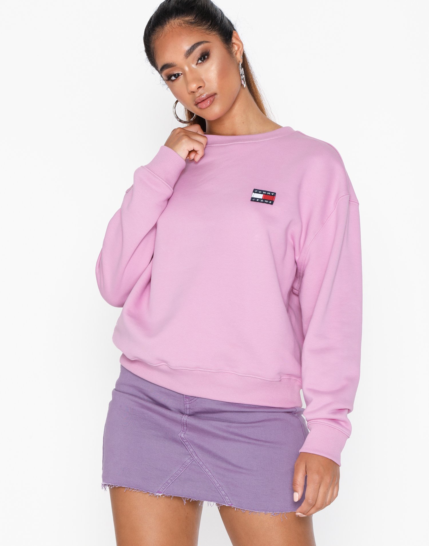 tommy badge crew sweatshirt