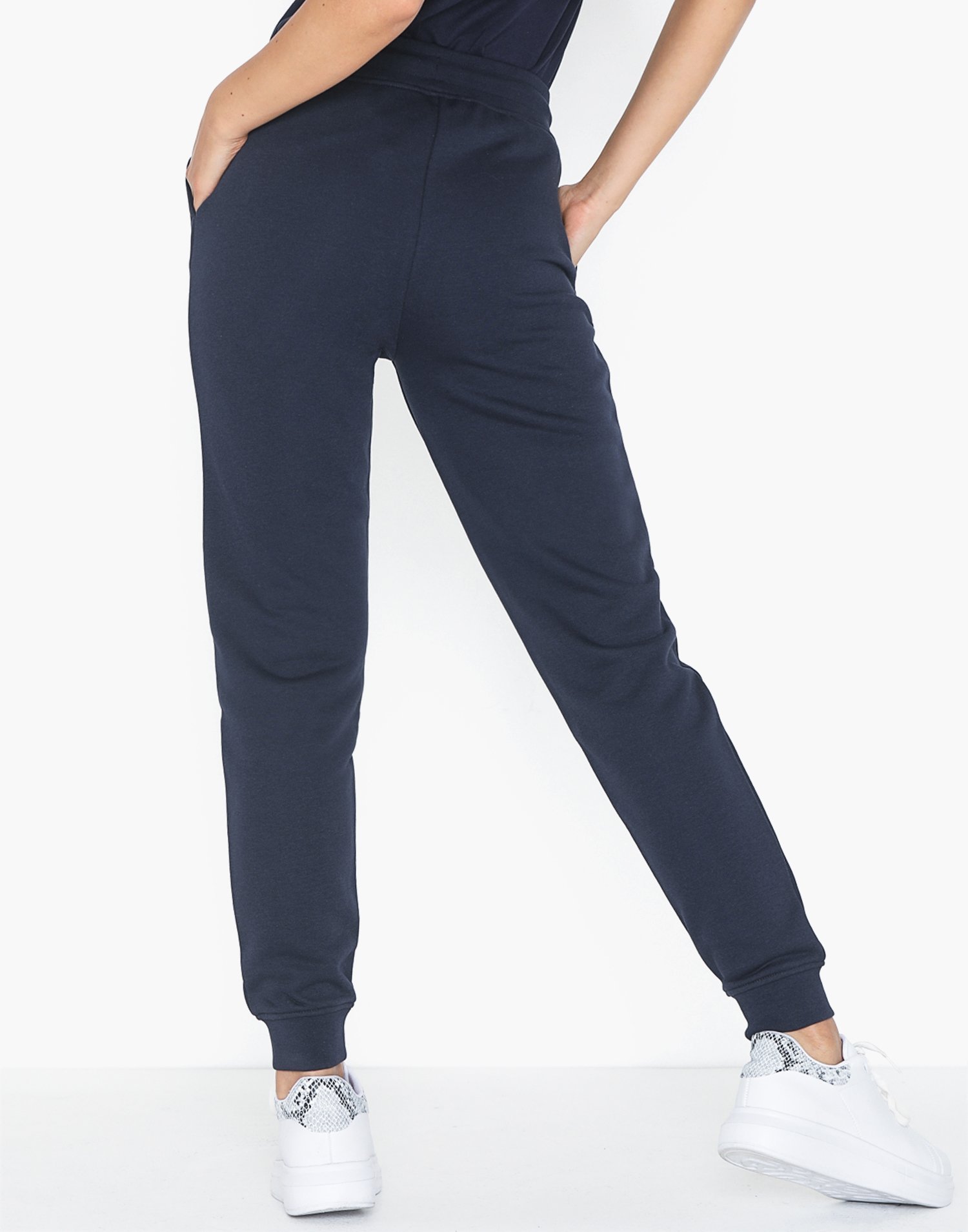 gant tonal shield sweatpants