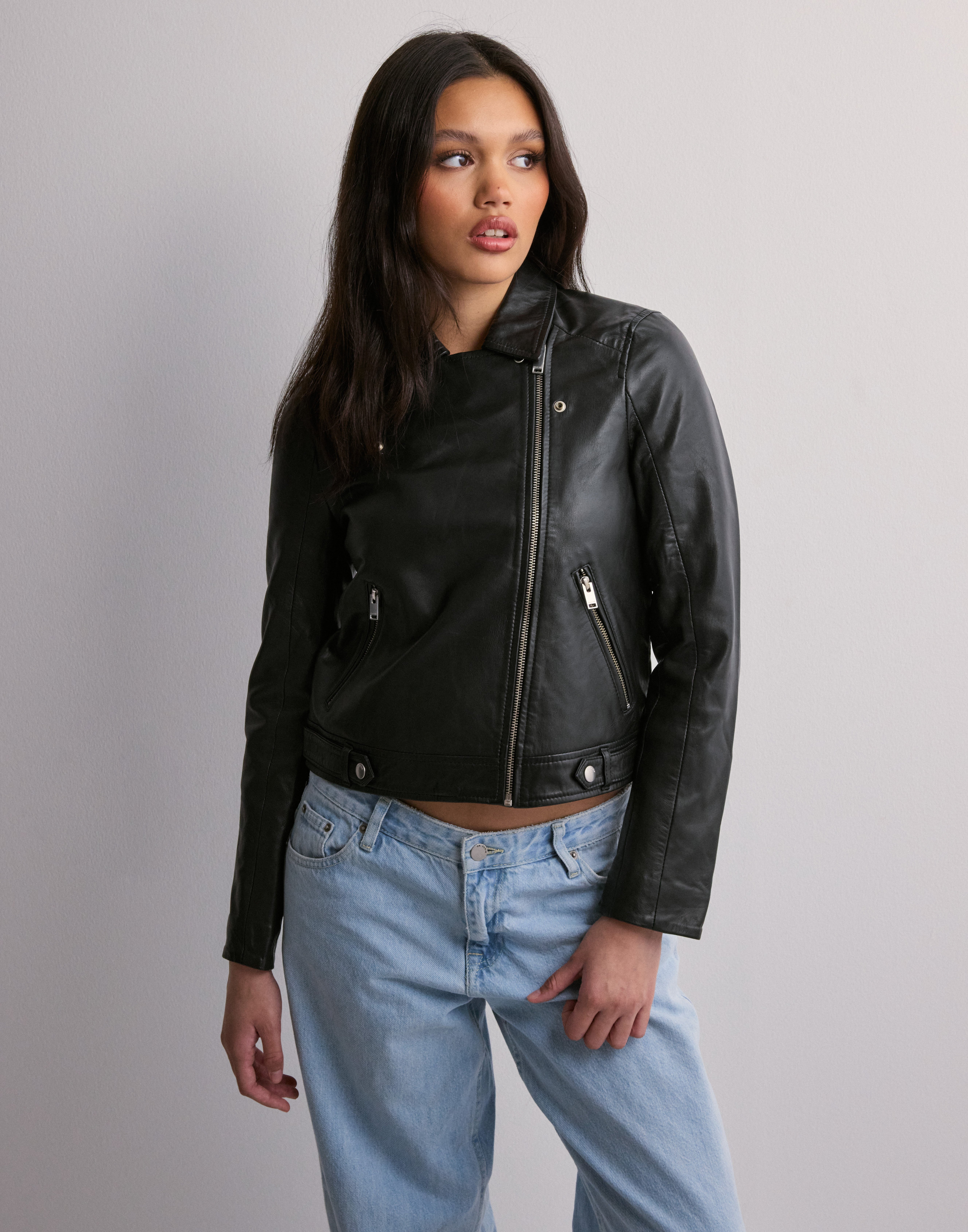 Köp Selected Femme SLFKATIE LEATHER JACKET B NOOS - Svart | Nelly.com