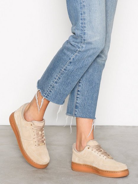 nike womens air force 1 07 se nike womens air force 1 07 se