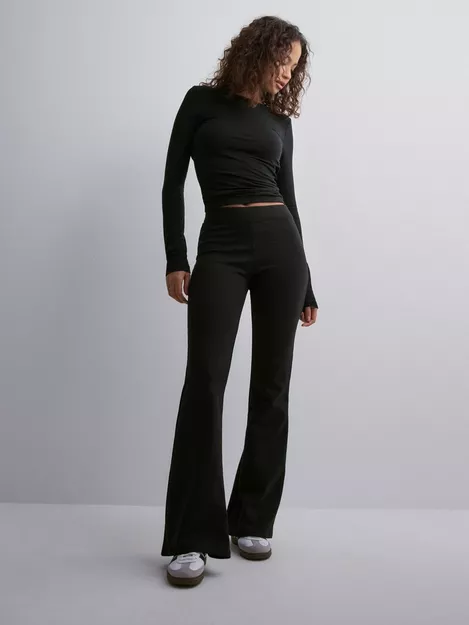 Buy Only ONLFEVER STRETCH FLAIRED - JRS Black PANTS