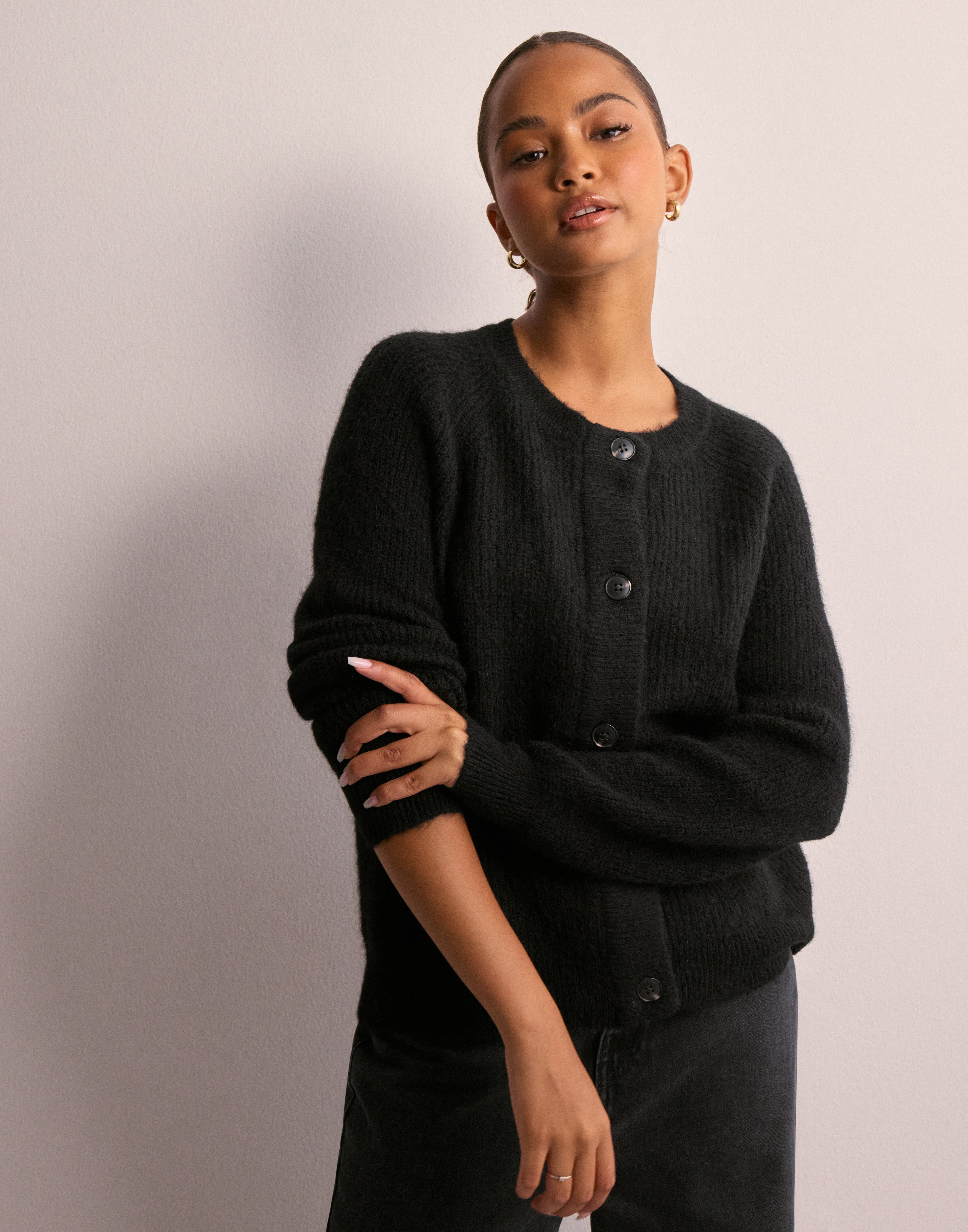 Buy Selected Femme SLFLULU LS KNIT SHORT CARDIGAN B NO - Black | Nelly.com