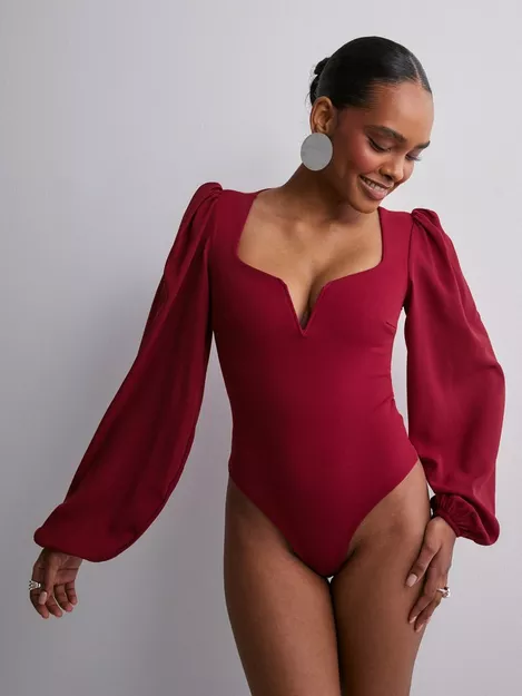 Buy Nelly Wire Wide Sleeve Body - Red