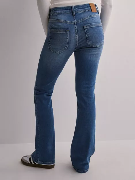 ONLY ONLWAUW LIFE FLARED RINSE - Flared Jeans - dark blue denim/dark-blue  denim 