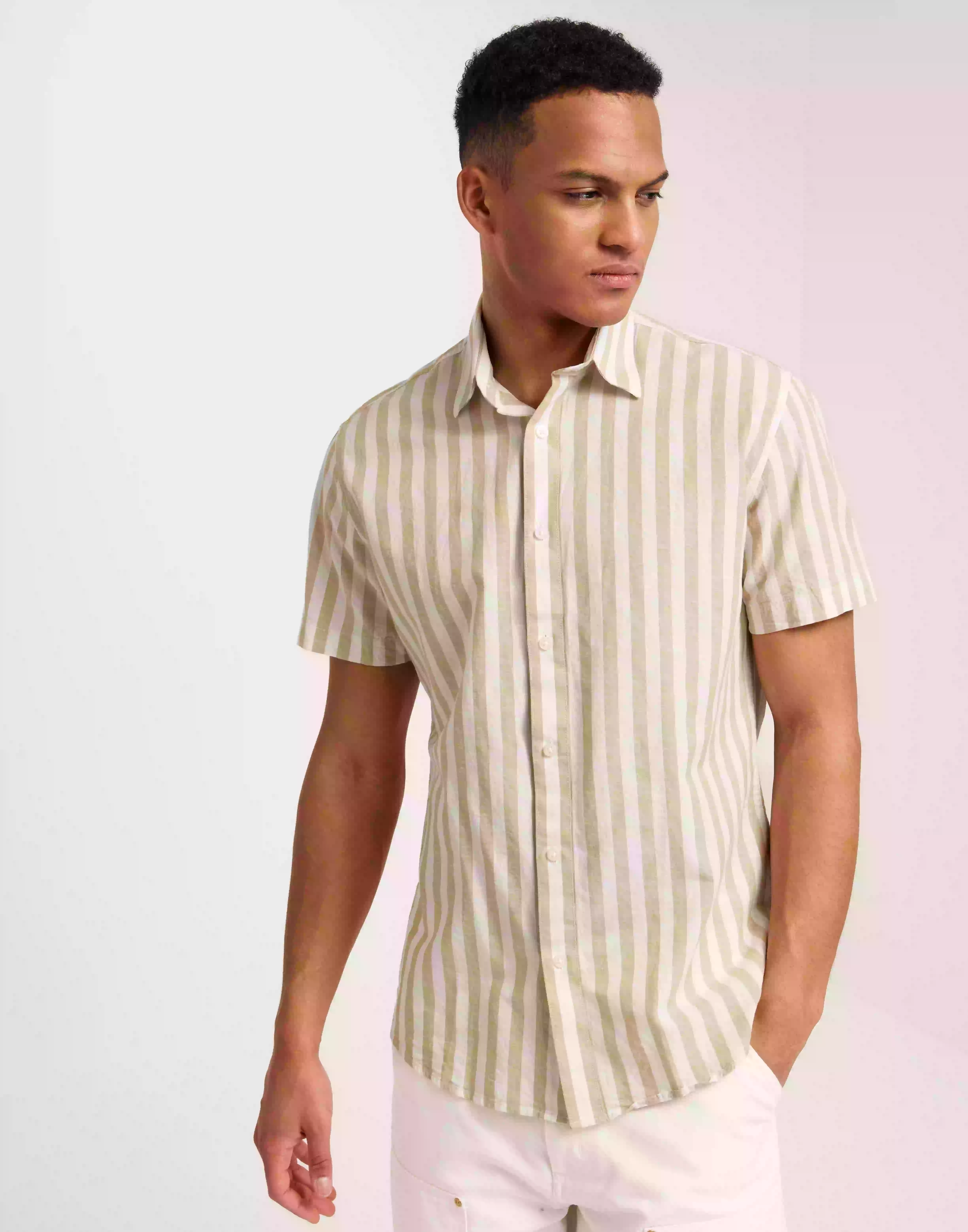 Selected Homme Slhregnew-Linen Shirt Ss Classic Kortärmade skjortor Kelp Stripes