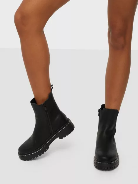 Buy Duffy Leather Chelsea Boots Black | Nelly.com