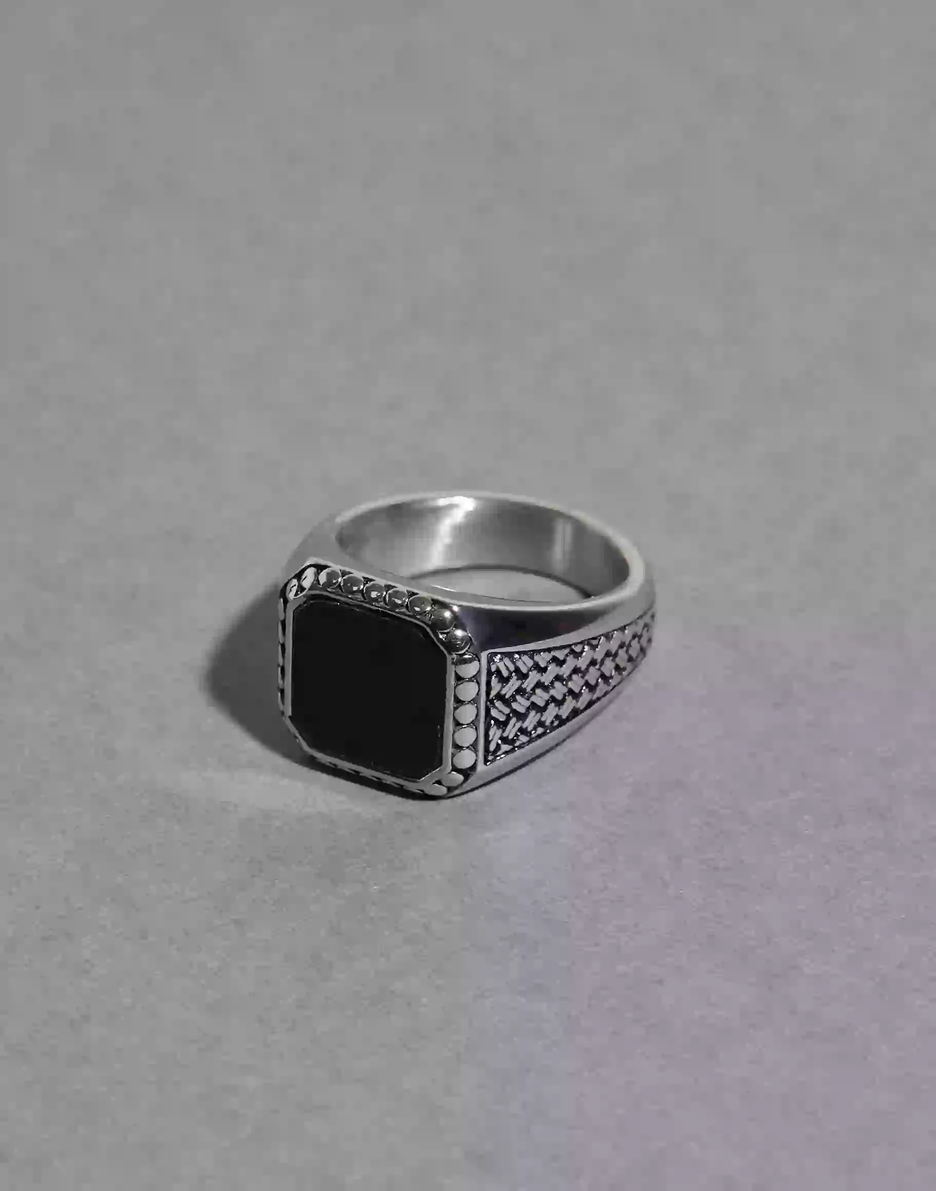 By Billgren Ring Ringar Steel