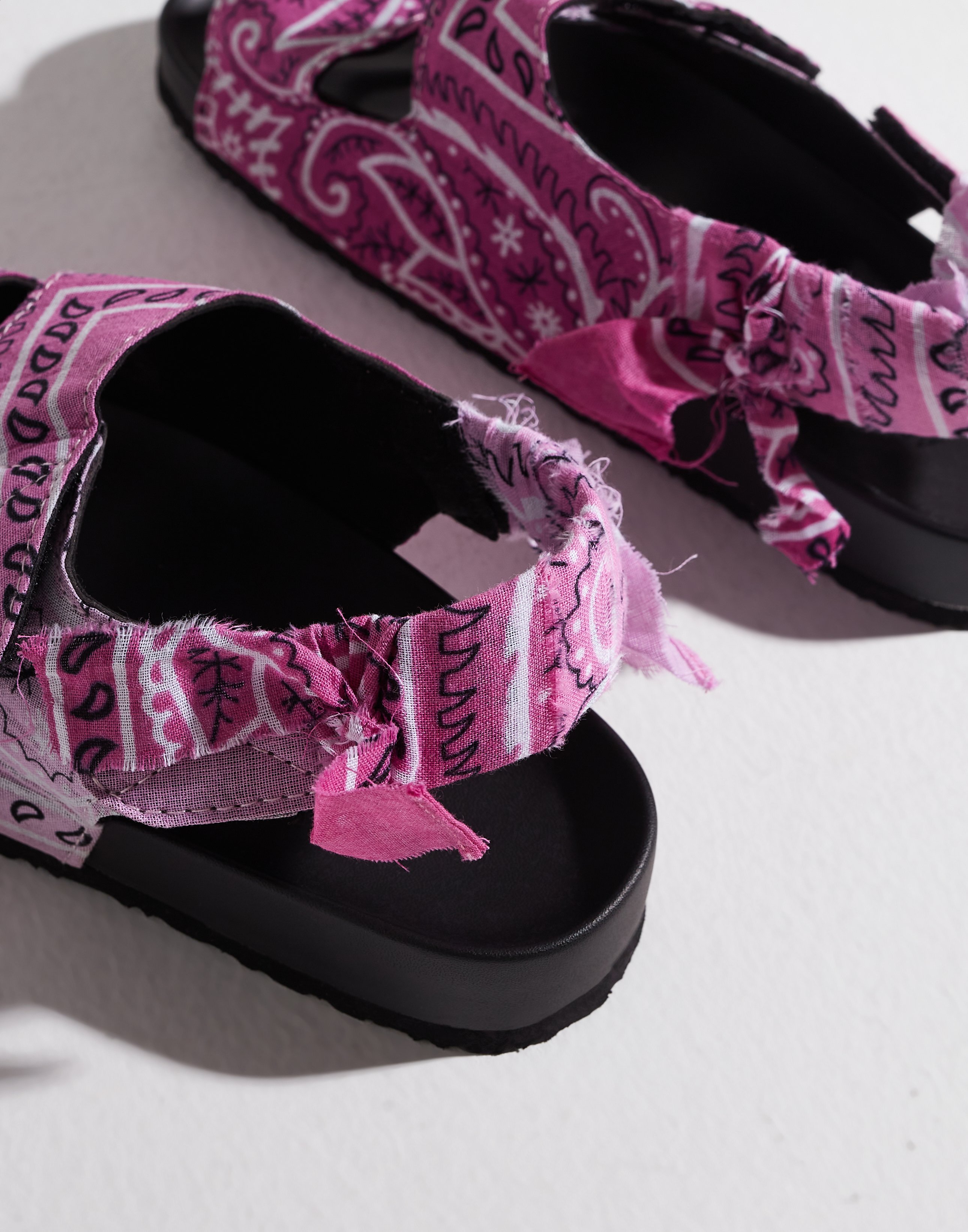 APACHE BANDANA SANDALS