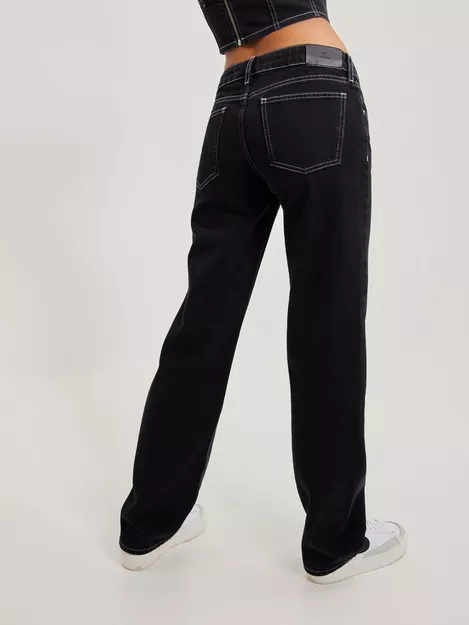 Buy Nelly Low Waist Contrast Seam Jeans - Black | Nelly.com