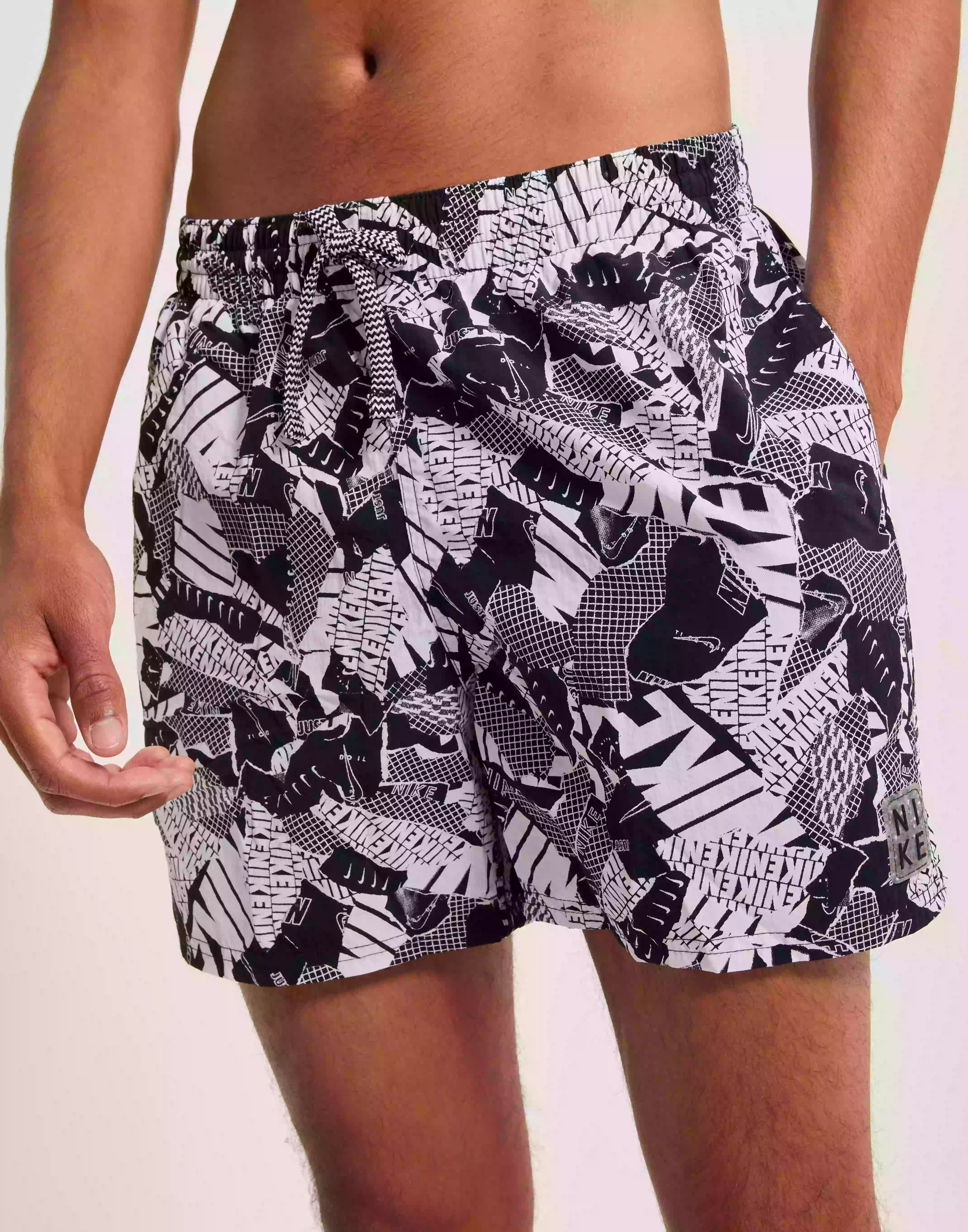 Nike Nike Collage 5" Volley Short Badbyxor Black