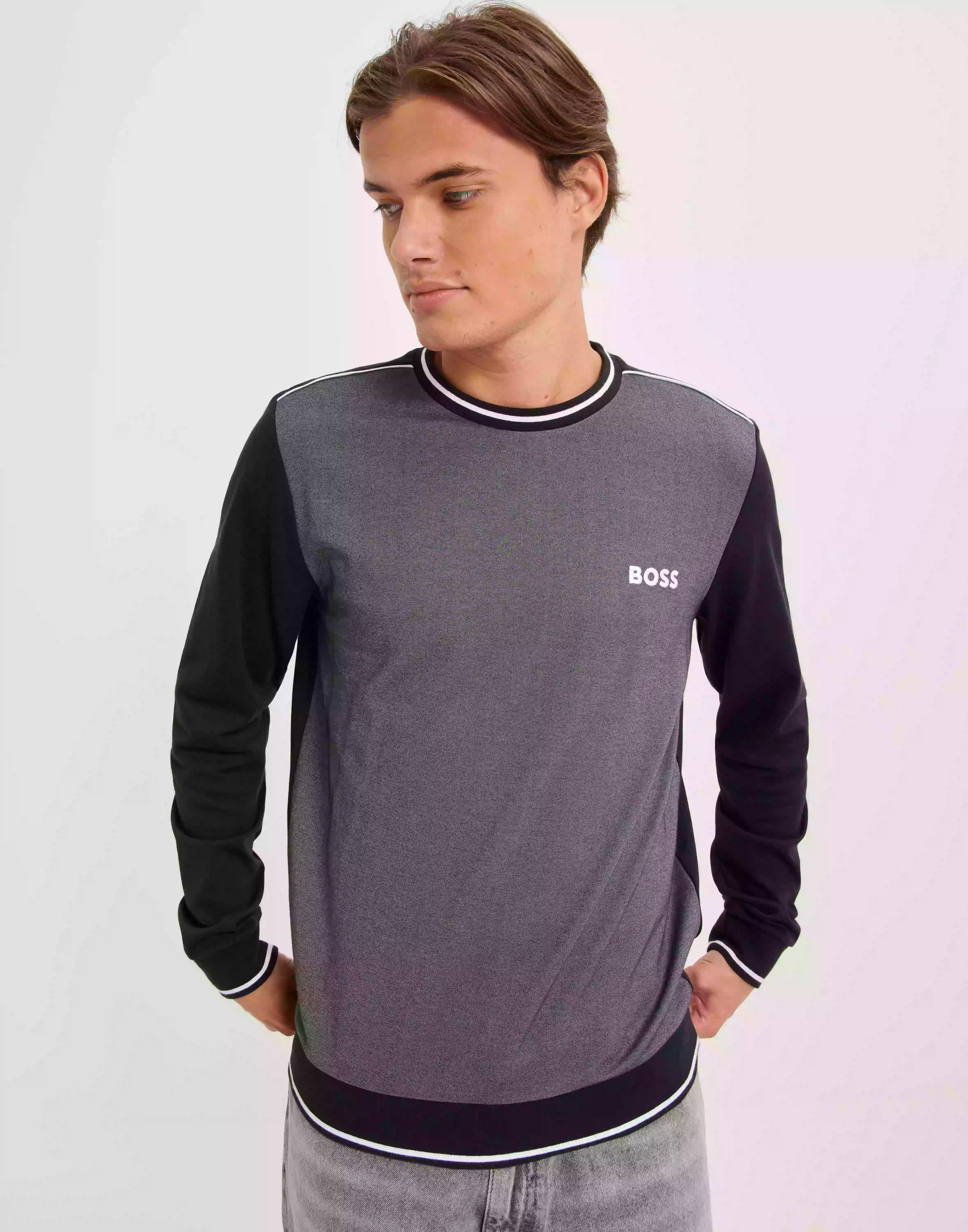BOSS Tracksuit Sweatshirt 10166548 18 Sweatshirts Svart