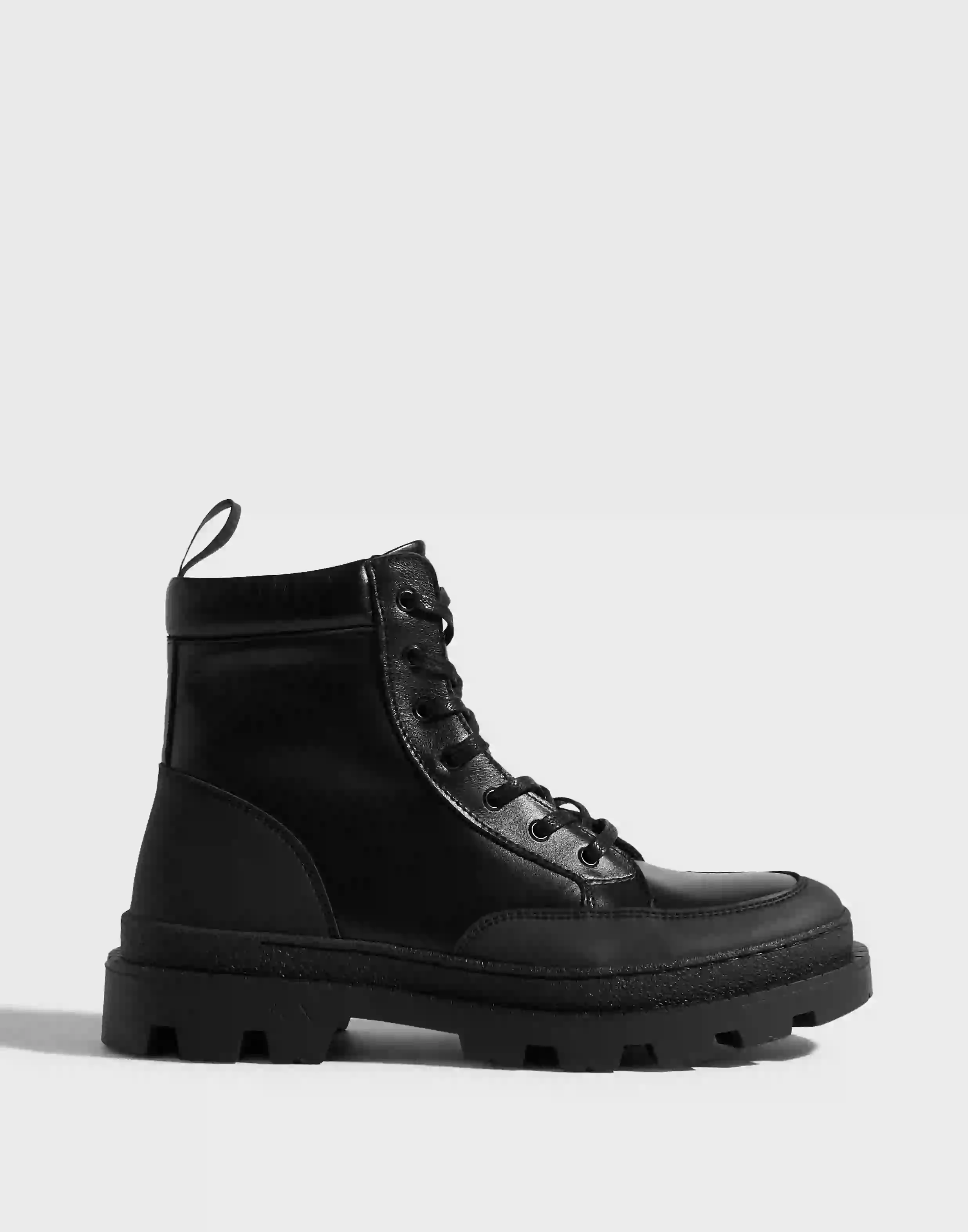 Les Deux Tanner Mid-Top Leather Sneaker Støvler Black