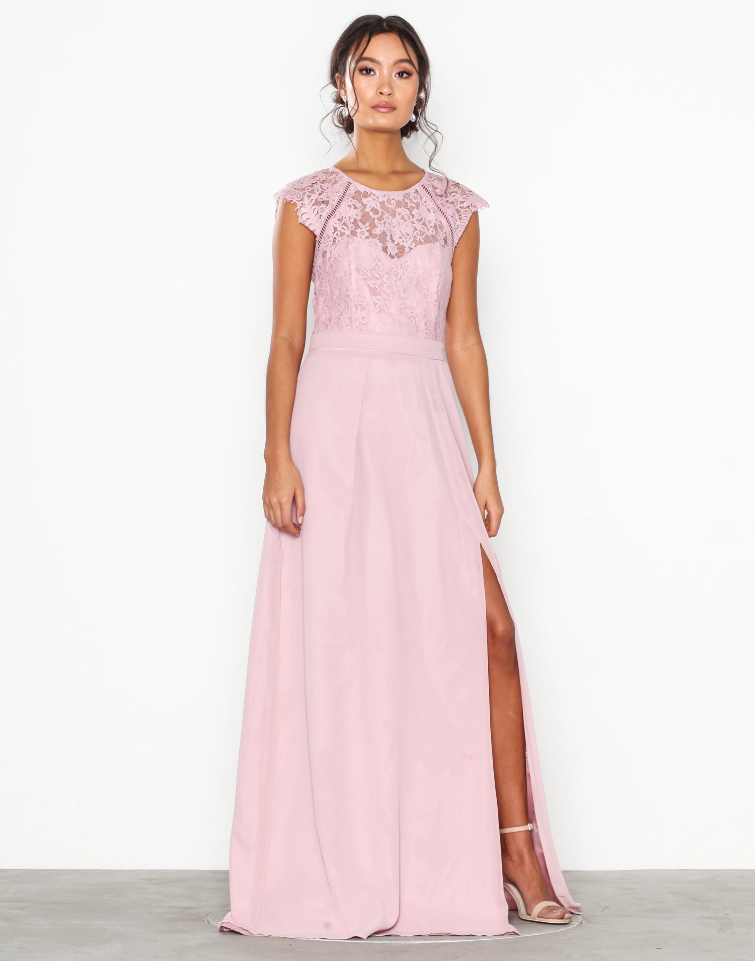 cap sleeve flowy gown