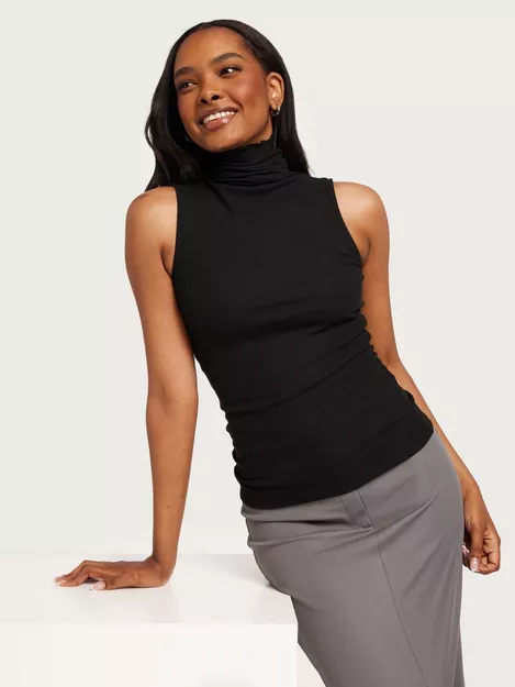 Women's Black Sleeveless Shirts & Tops