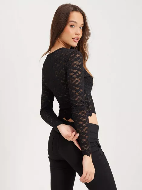 Buy Only ONLCINDY L/S LACE Black - TOP JRS