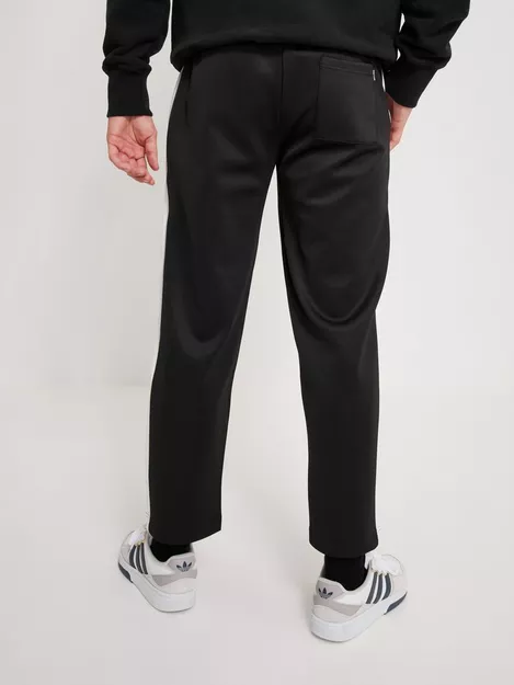 ASOS DESIGN wide leg smart pants in black