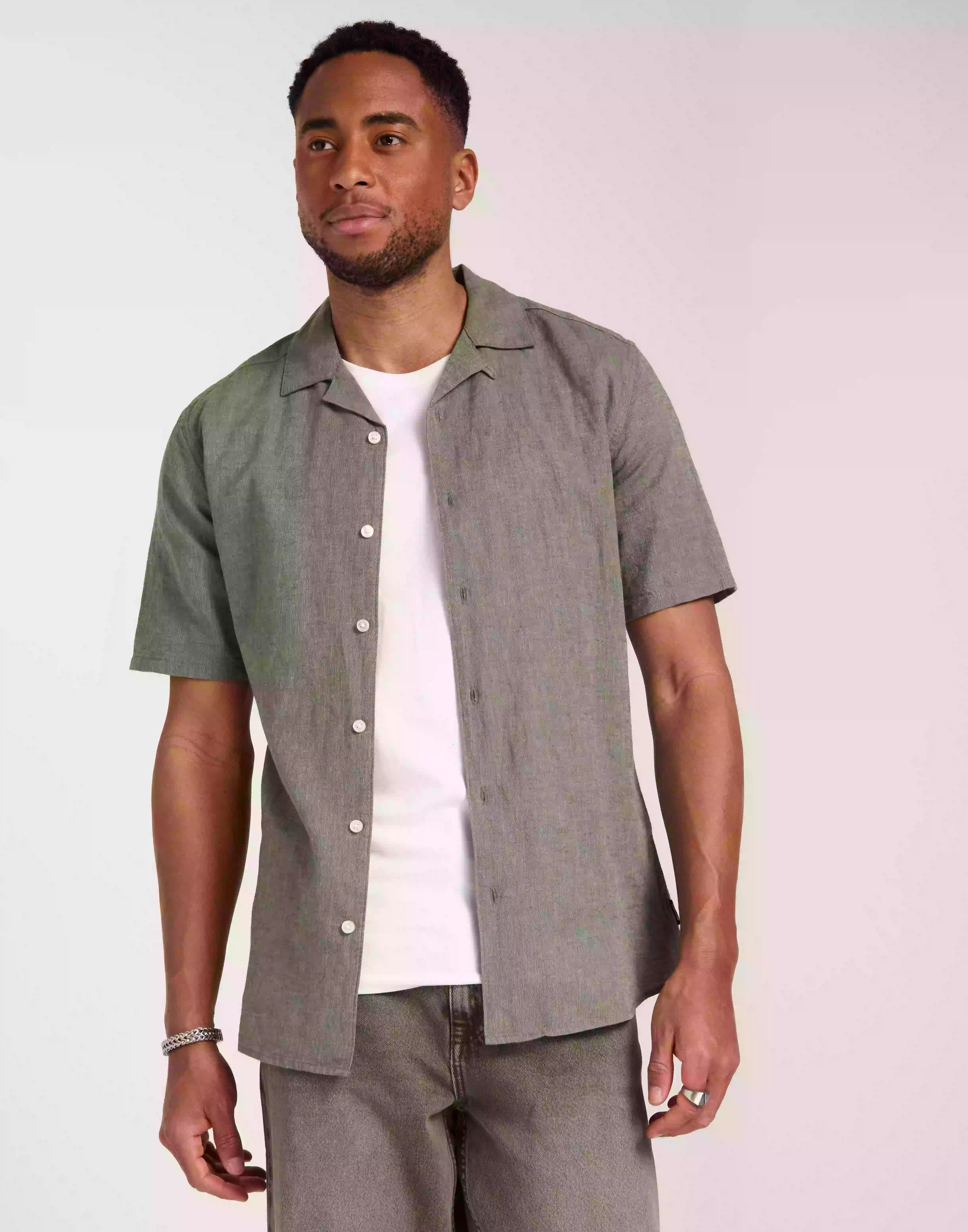 Only & Sons Onscaiden Ss Solid Resort Linen Shi Kortärmade skjortor Swamp
