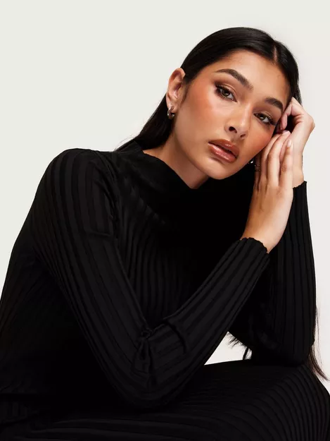 KNT ONLTRIER Black DRESS HIGHNECK LS - Only MAXI Buy