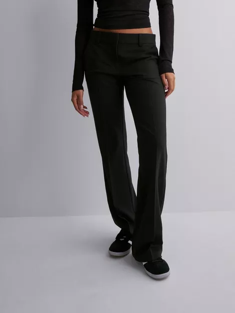 Buy Nelly Low Waist Flare Suit Pants - Black