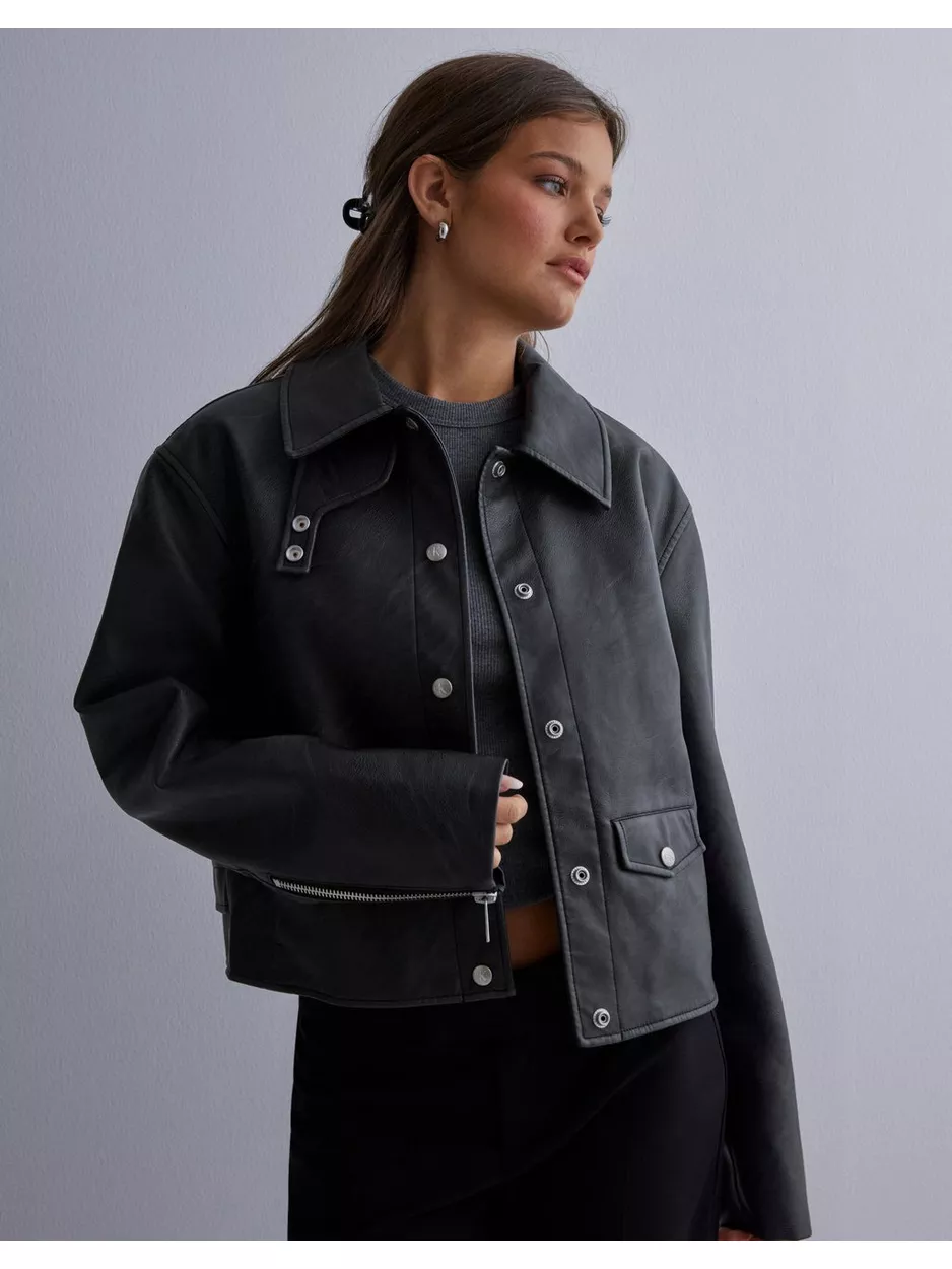 Calvin Klein Jeans Short Faux Leather Jacket Forårsjakker & Efterårsjakker Ck Black product