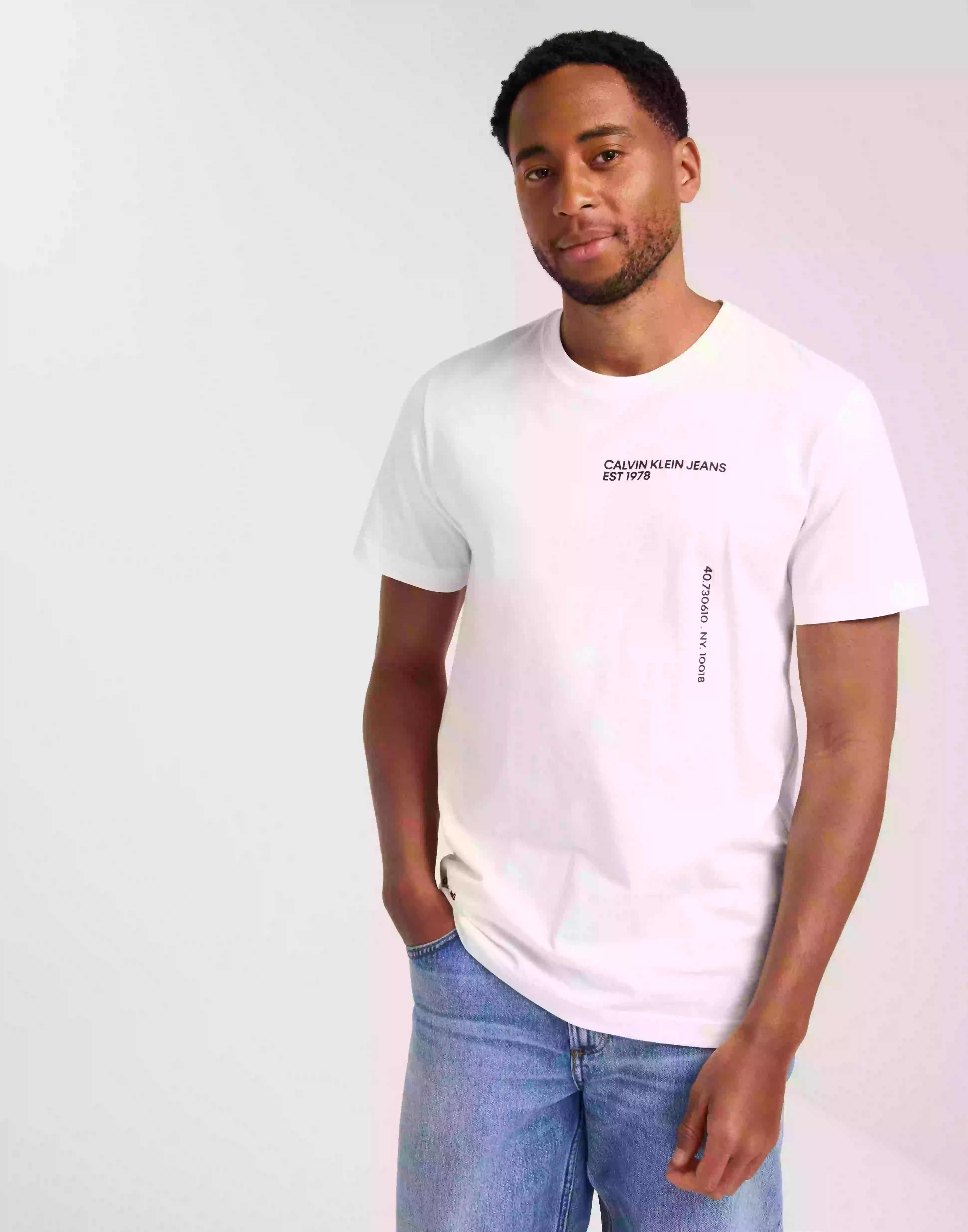Calvin Klein Jeans Multiplacement Text Tee Kortermede t-shirts Bright White product