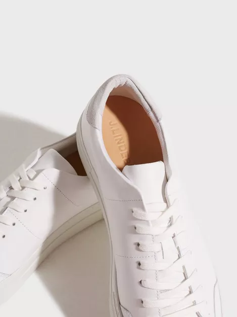 Køb Lindeberg Art Signature Leather Sneaker - White | NLY Man