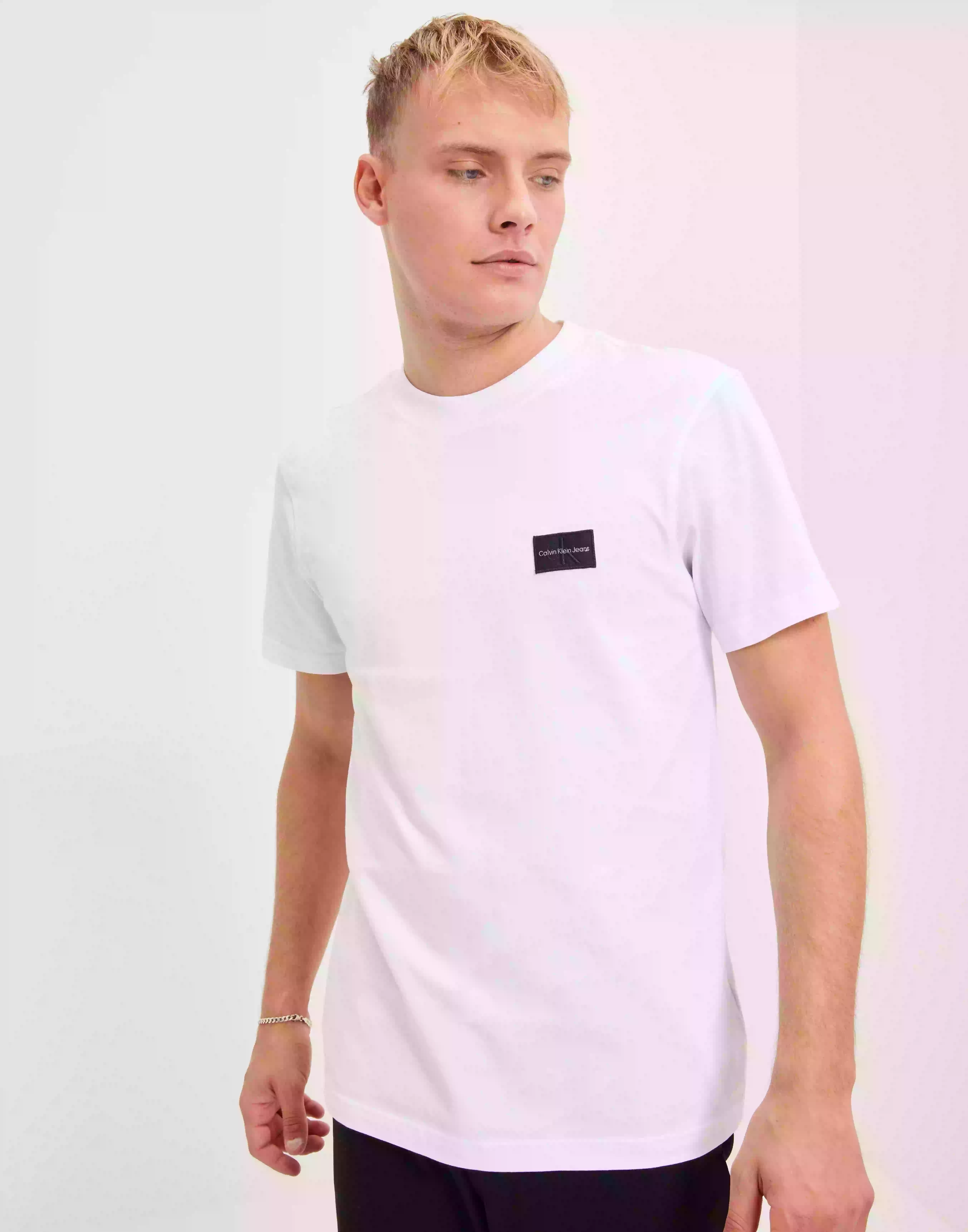 Calvin Klein Jeans Shrunken Badge Tee Kortærmede t-shirts Bright White