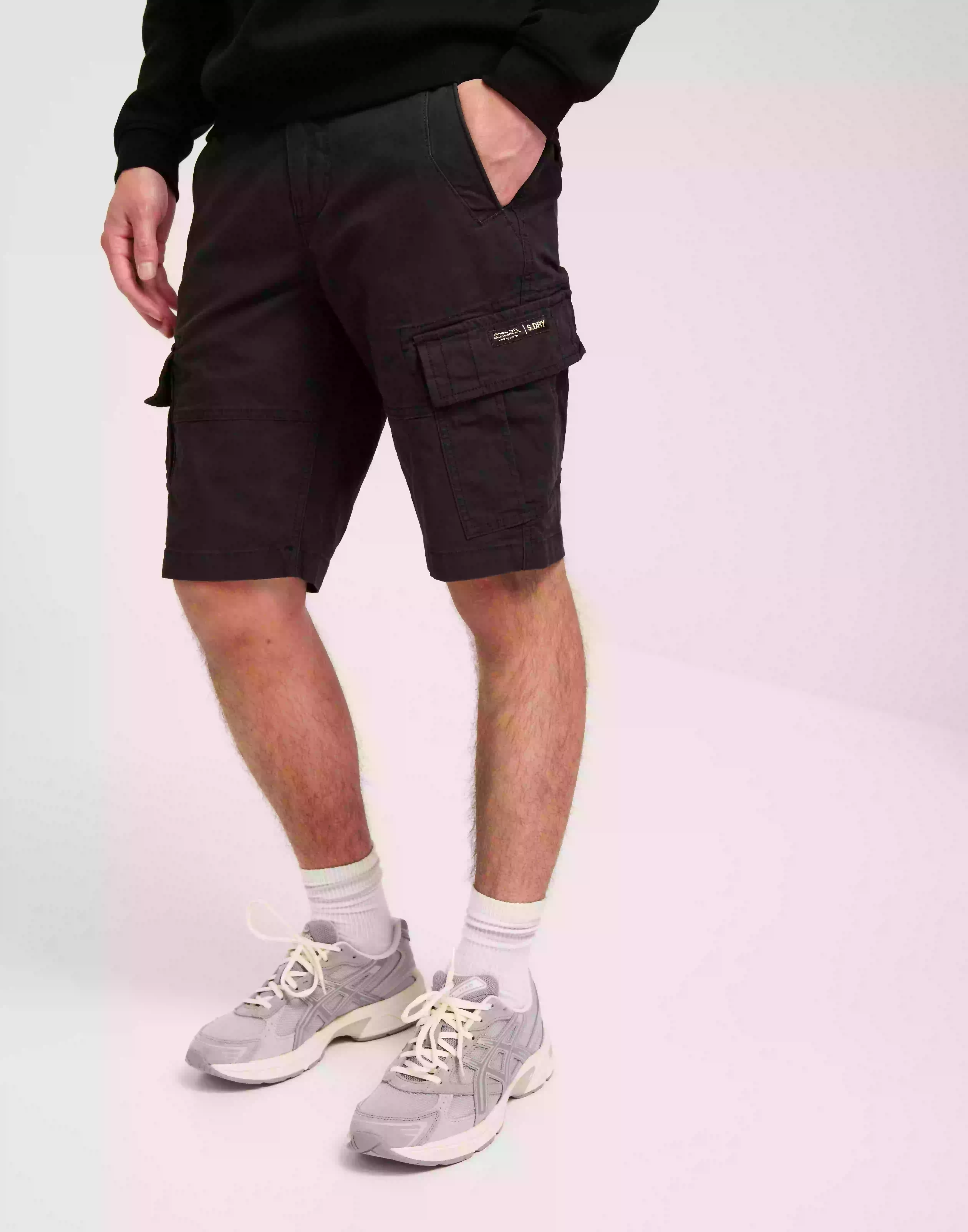 Superdry Vintage Core Cargo Short Bermuda shorts Black