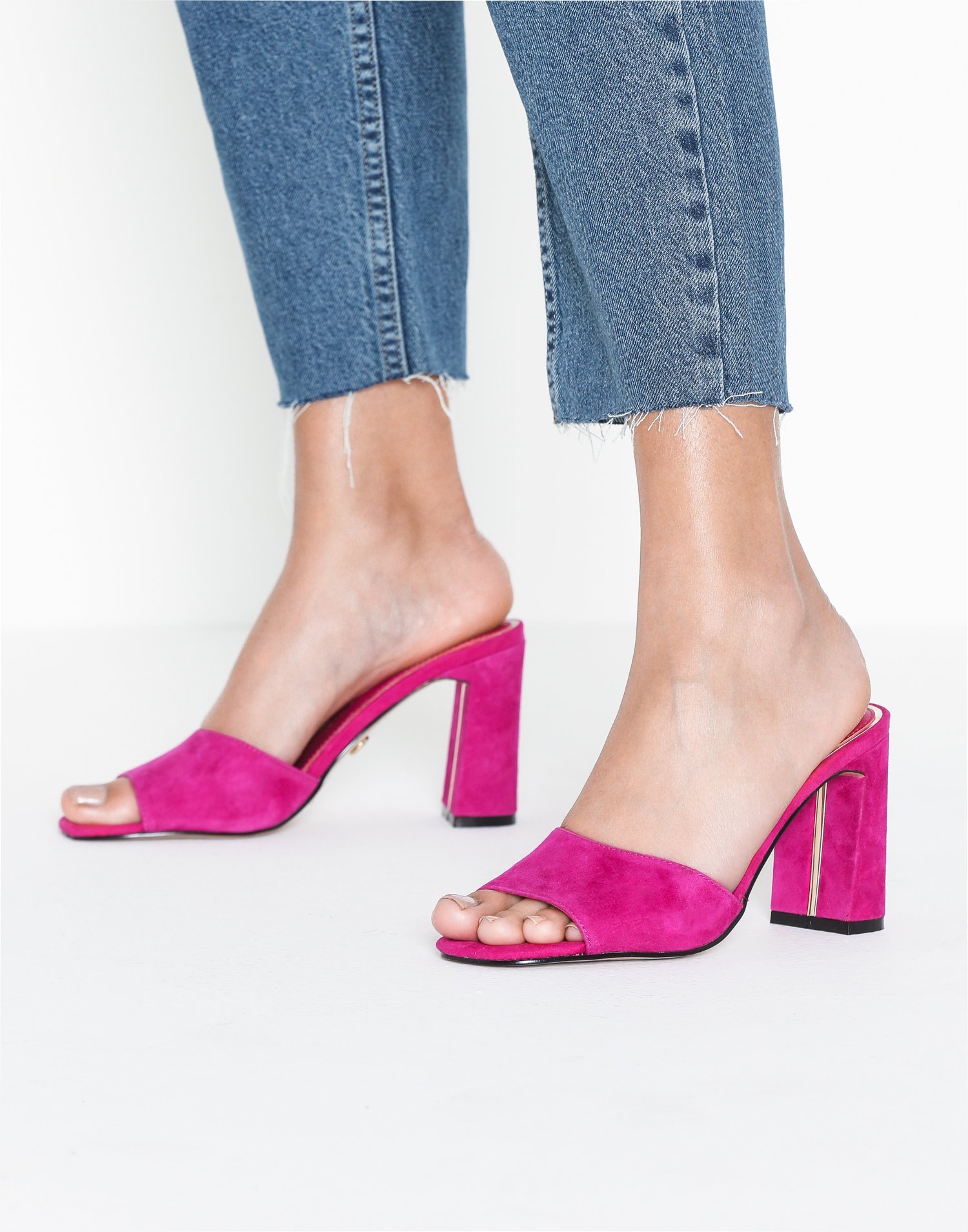 pink low block heel shoes