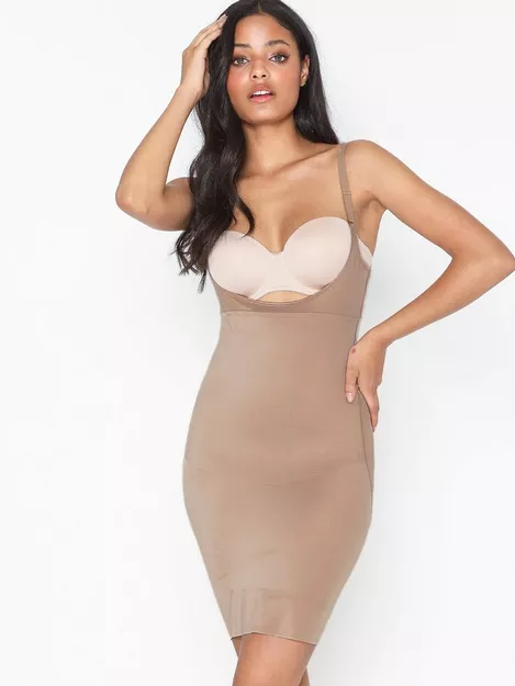 SPANX Shape My Day Firm Control Open-Bust Full Slip 