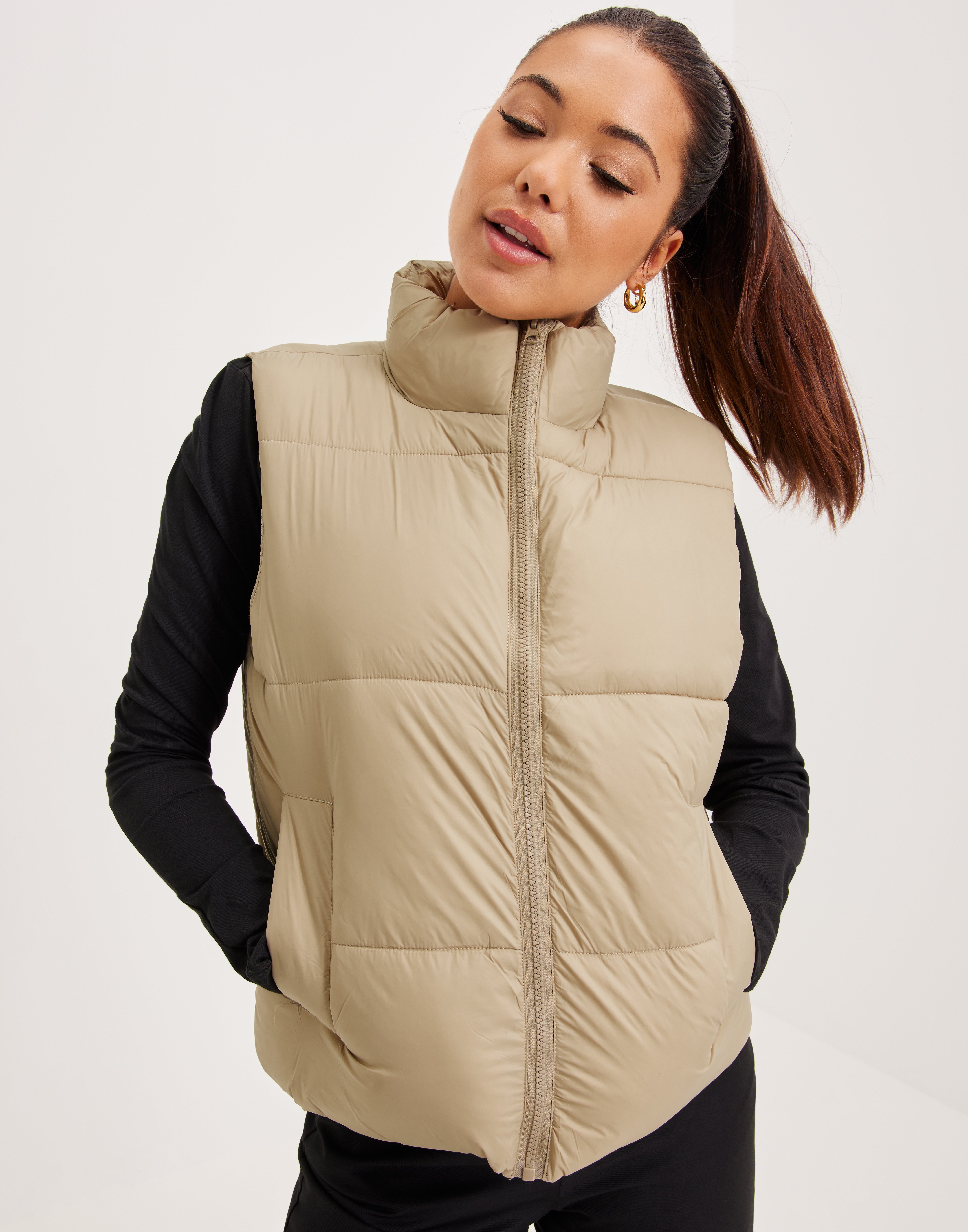 nelly puffer vest