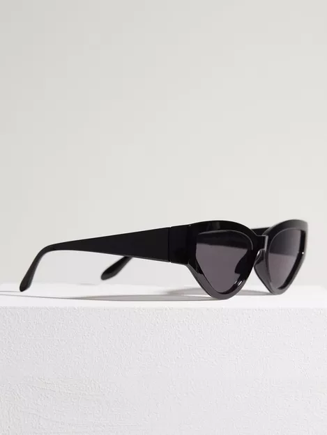 Le Specs Eye Trash 53mm Cat Eye Sunglasses Black