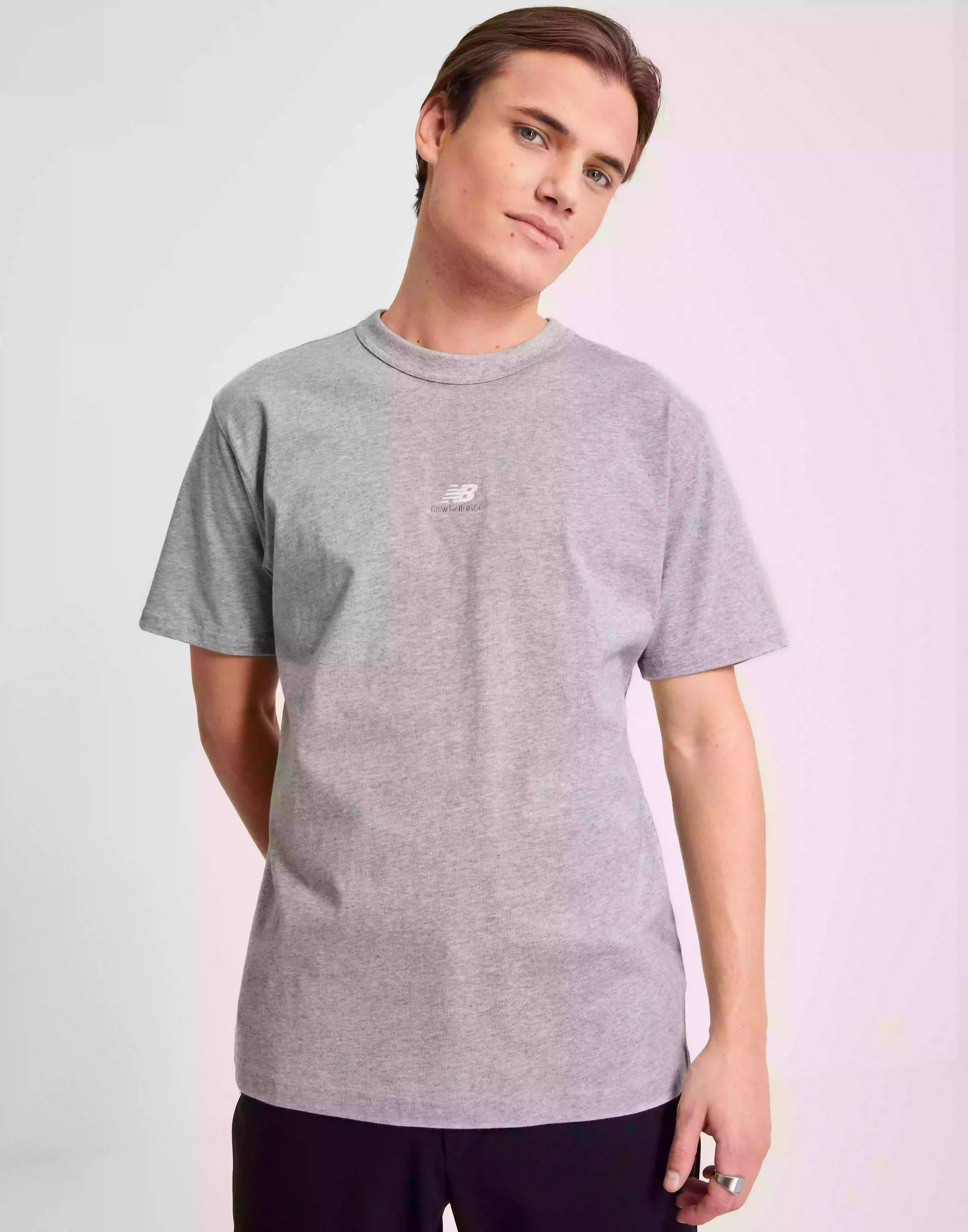 New Balance Athletics Remastered Graphic C T-Shirts & Linnen Grey