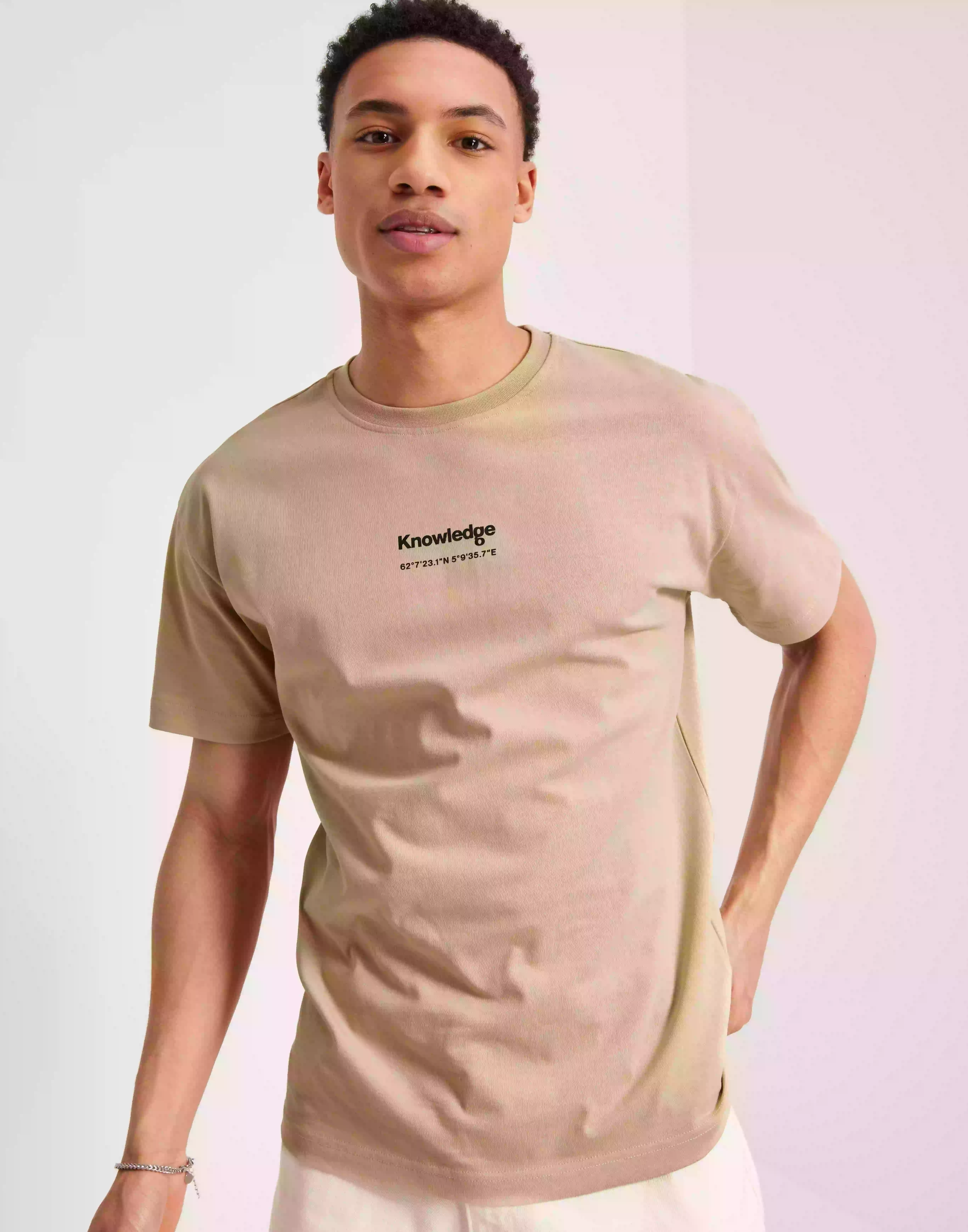 KnowledgeCotton Apparel Loose t-shirt Creating Memories chest and back print - GOTS/Vegan T-shirts med tryck Safari