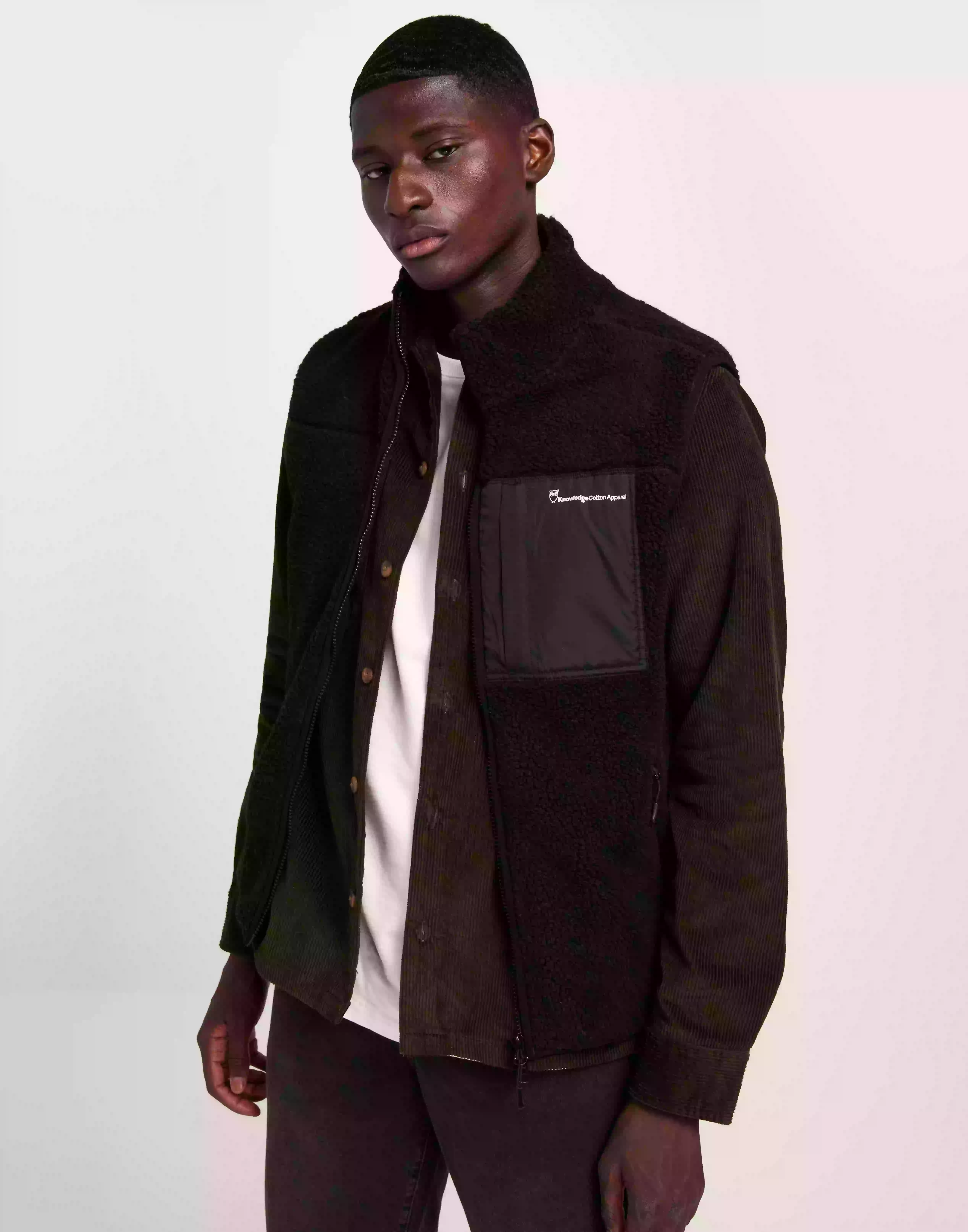 KnowledgeCotton Apparel Teddy fleece vest - GRS/Vegan Vester Jet Black