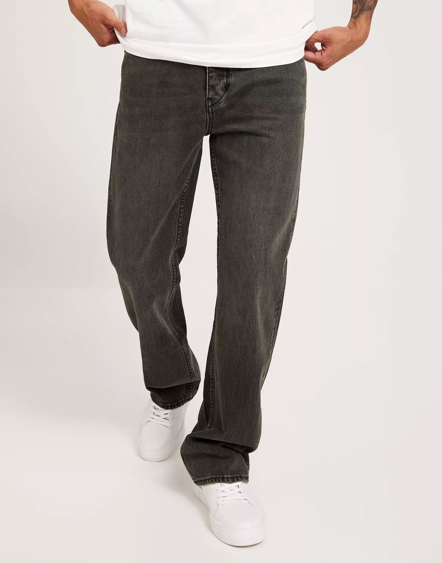 Neuw Julian Relaxed Oxide Loose fit jeans Black product