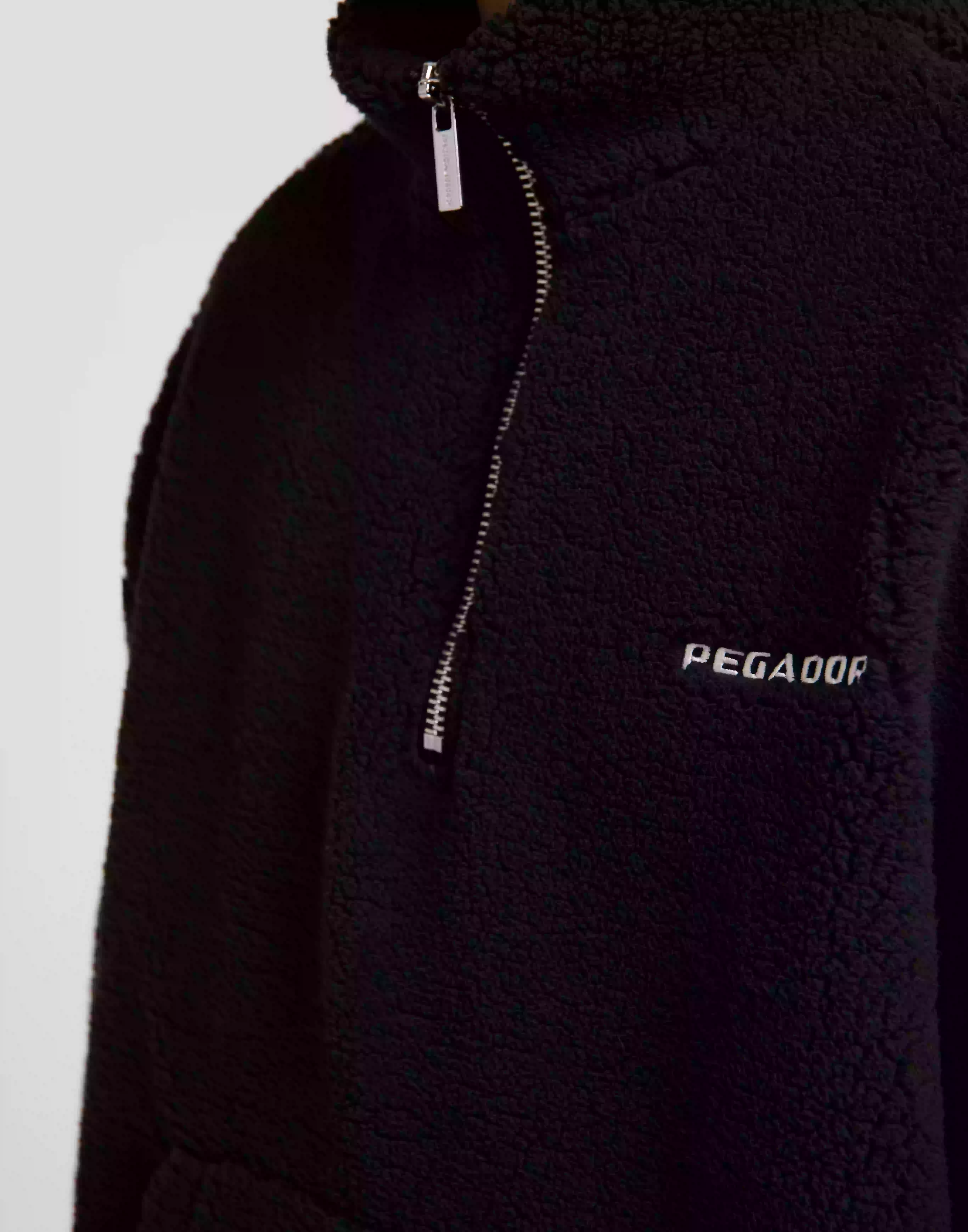Pegador Puka Half Zip Sweater Fleecetröjor Black