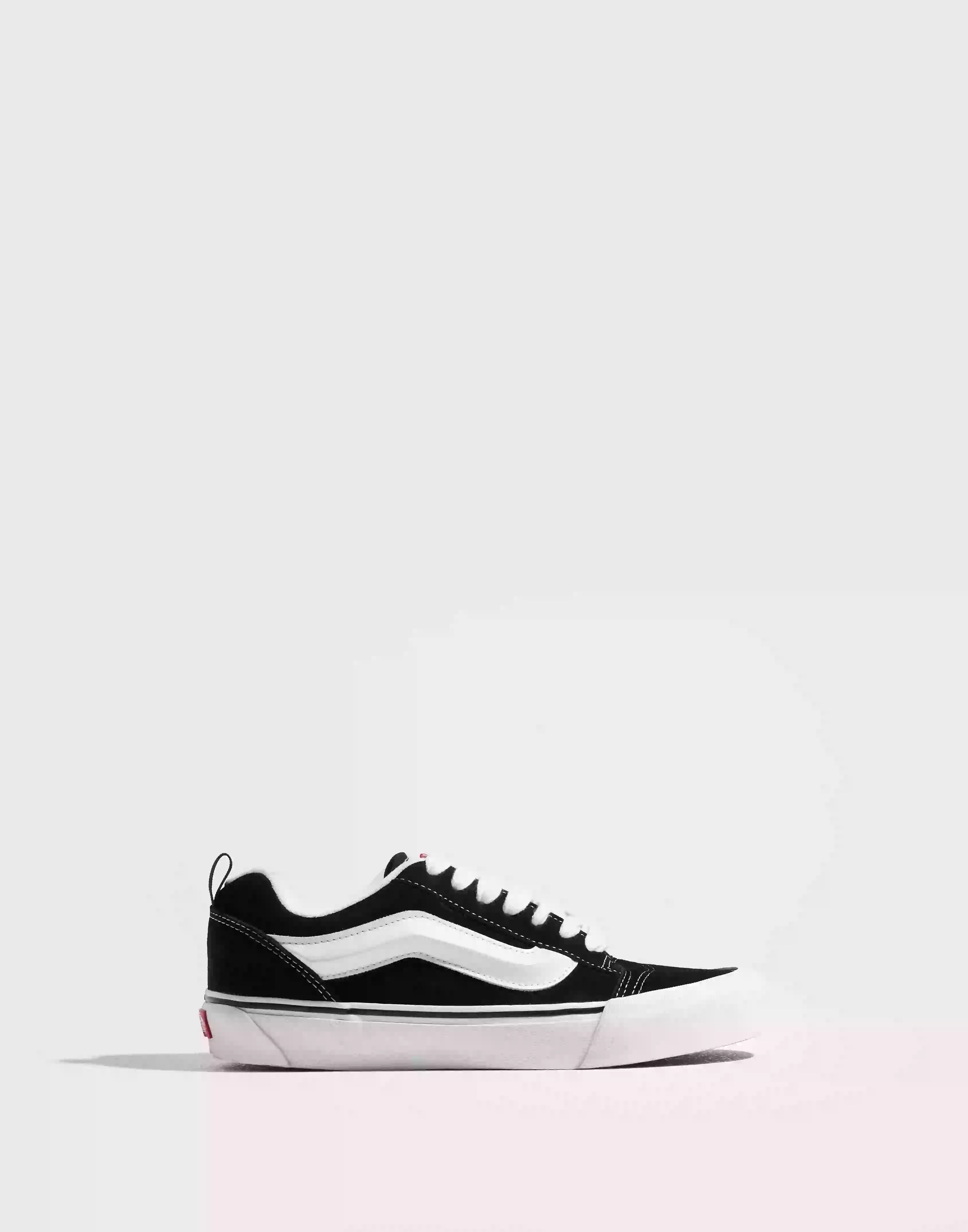 VANS Knu Skool Låga sneakers Black/White