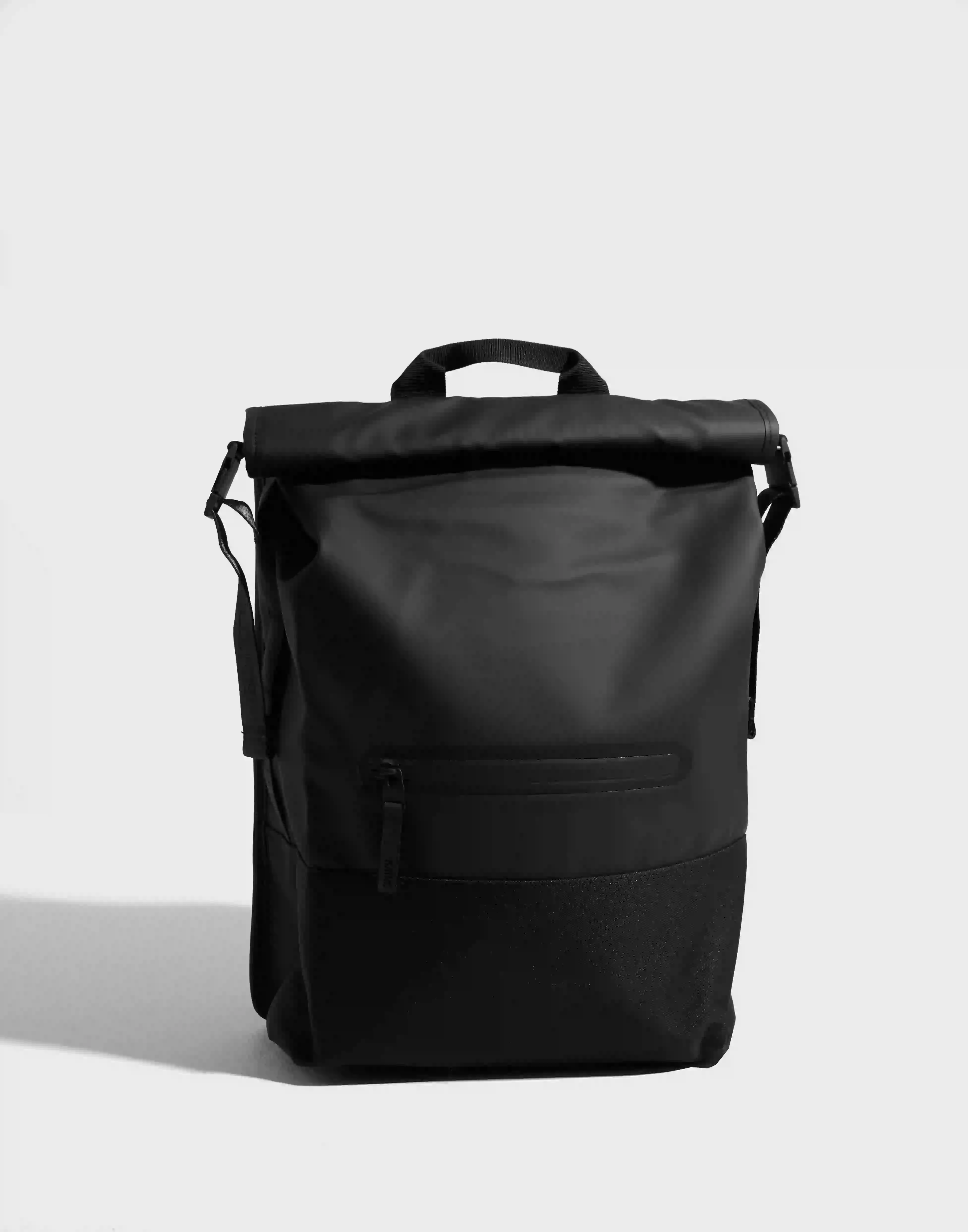 Rains Trail Rolltop Backpack W3 Ryggsäckar Black