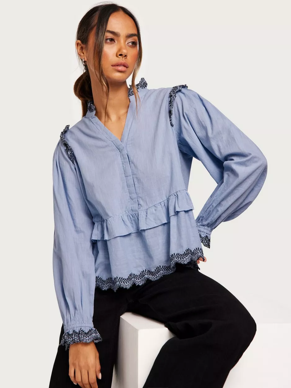Neo Noir - Blusar - Light Blue - Panama Embroidery Blouse - Blusar & Skjortor product