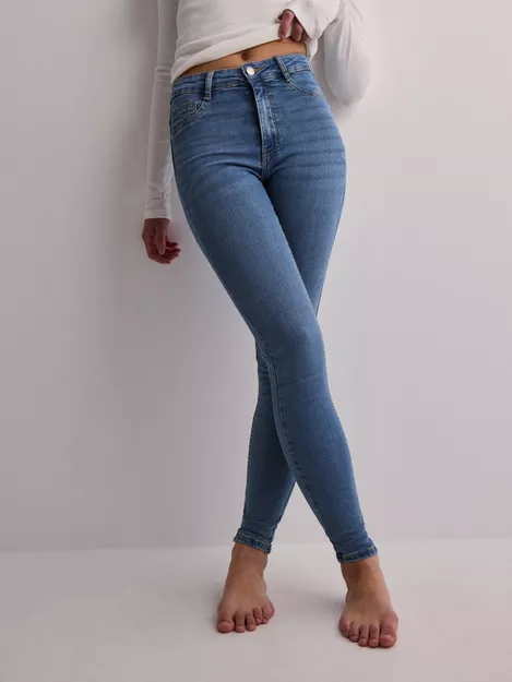 Rejse tiltale Supersonic hastighed Selskabelig Kjøp Gina Tricot Skinny jeans - Molly High Waist Jeans | Nelly