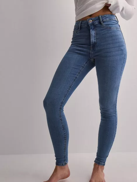 Molly tall high w jeans - Blue - Women - Gina Tricot