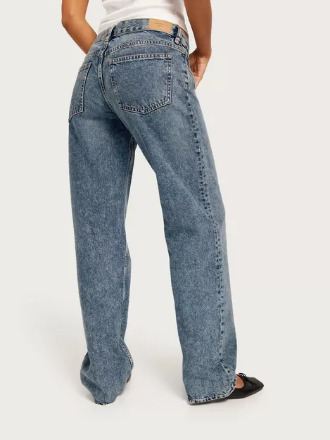 Buy Gina Tricot Low straight jeans - Tinted Blue