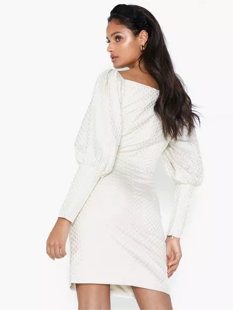 WHITE MINI DRESS WITH STATEMENT SLEEVES