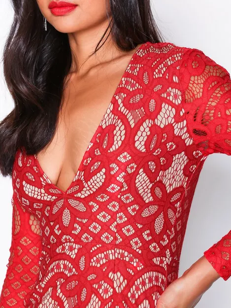 Brand New!! Womens Missguided Red Crochet Plunge Lace Mini Dress