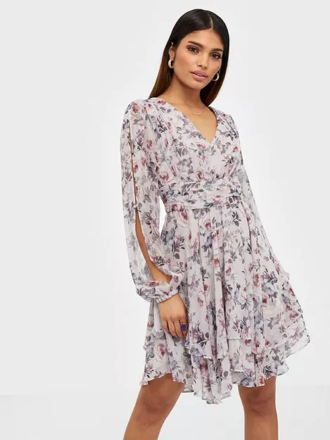Forever New Dresses for Women, Online Sale up to 72% off