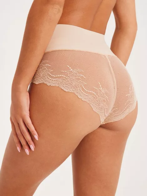 SPANX Undie-tectable Lace Hi-Hipster Soft Nude