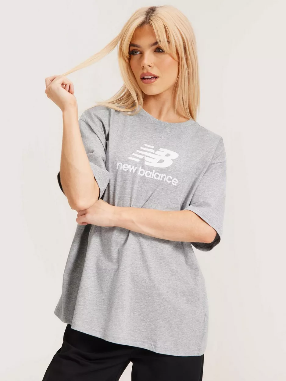 New Balance - T-shirts - Grey - WT31519 - Toppar & T-shirts - T-shirts
